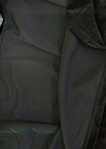 (La Chapelle Elegant Black Velvet Dress)