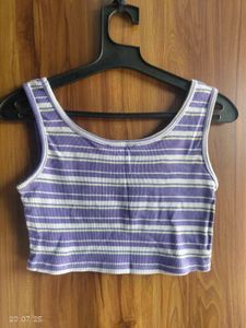 Guess Crop Top