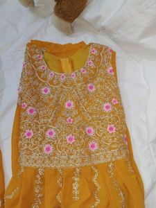 Girl Nayra Cut Suit With Plazo
