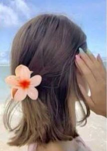 🌸Stylish Big &amp; Small Flower Hair Clips Set🌸