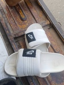 Nike Slides - Casual Comfort