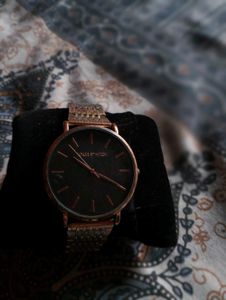 Joker &amp; Witch Rose Gold Watch