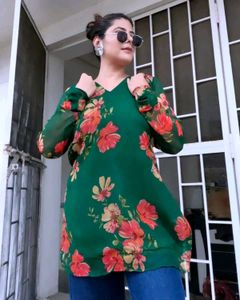 Kurta With Lots Of Tussels
