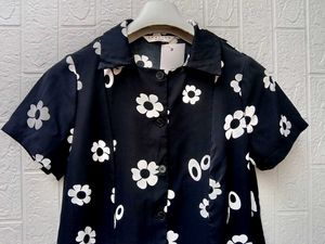 New with tag Pinterest Floral Print Button-Up Shir