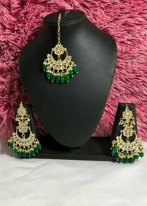 Super Green Kundan Jewelry Set