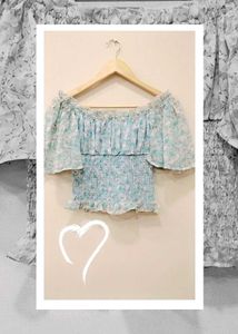 OFF SHOULDER TOP