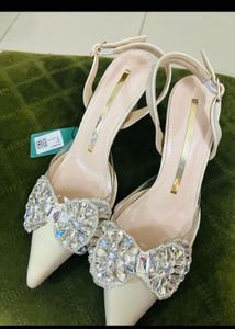 Elegant Heels with Bow Detail