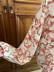 Old Navy Floral Print V-Neck Blouse