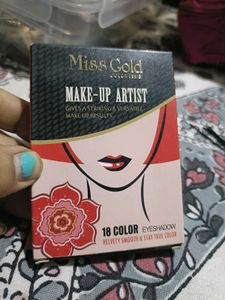 Miss Gold 18 Color Eyeshadow