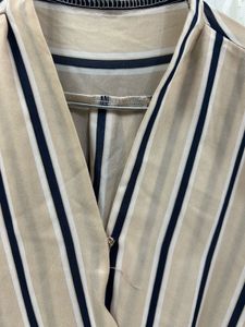 Striped Wrap Top😍