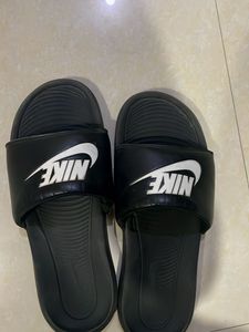 Nike Slides - Black