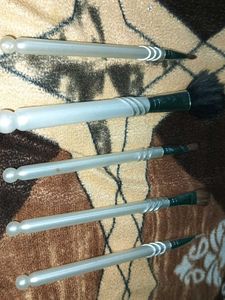 Makeup Brushes