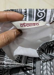 Elegant Black &amp; White Kurta