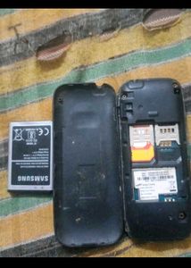 Old Mobile Phones - 3 Units