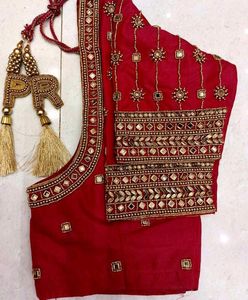 Sleeve Aari Work Blouse .Rs;1500 Only
