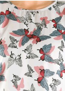 7 Stylish Women&#39;s Tops ( 1 free gift also)