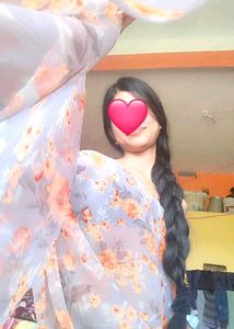 Floral Print Chiffon Saree