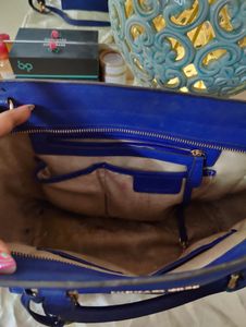 Auth MK Selma leather crossbody bag