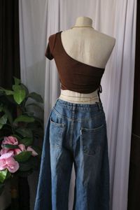 H&amp;M One Shoulder Crop Top