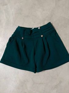 Green Short Pants