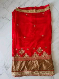 New Brand Saree In Velvet Nd Chiffon Fabric