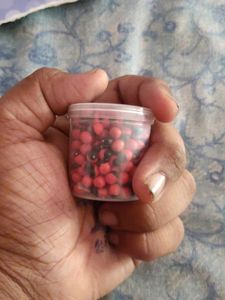 Red Gunja Seeds for DIY And Decor