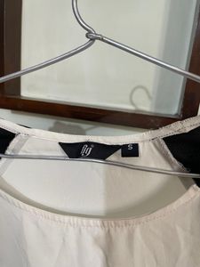 Black N White Top