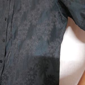 Black shirt
