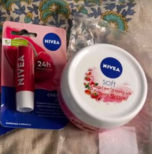 Nivea Lipbalm & Cream Set