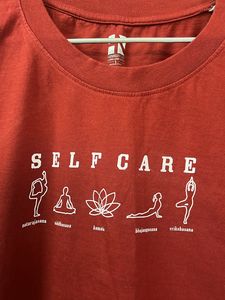 Here And Now Rust Color T Shirt L Size