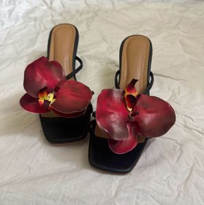 Red Flower Heel