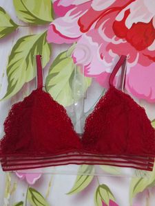 (200)Red Lace Bralette