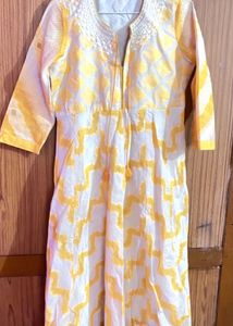 Rangiriti Printed Anarkali Kurta With Embroidered