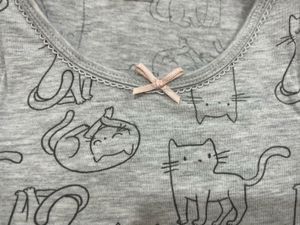 Adorable Grey Sleeveless Cat Print Tank Top