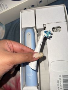 Oral B Electric Toothbrush Io3