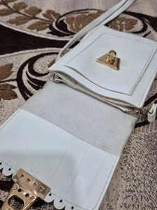 Cute White Croc Embossed Crossbody Bag