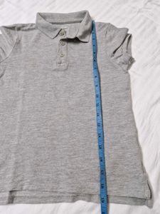 Grey Shirt And Black Leggings