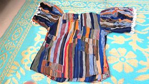 Top Multicolor   Freel  Sleeve .