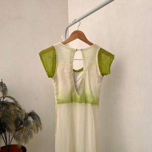 Green front slit maxi dress with button details💚