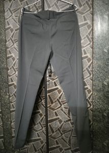 Women&#39;s Formal Trousers