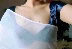 Deep Neck Non Padded 1 Hook Backless Blouse