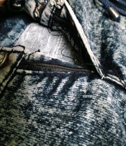 Women Grey Stretchable Skinny Jeans