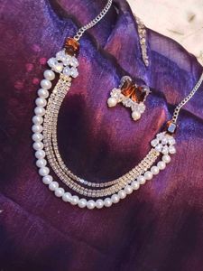 Pearl And Rhinestone Necklace Set