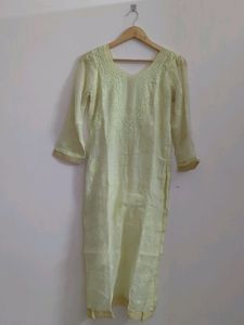 Chikan Kurta With Jockey Legging