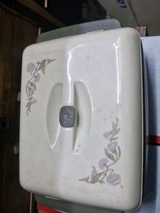 Casseroles are insulated serving dishes used to ke