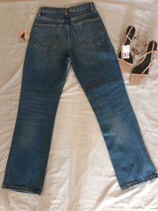 ZARA STRAIGHT FIT DENIM