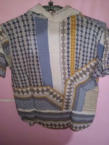 Jeans With Printed Half Shirt