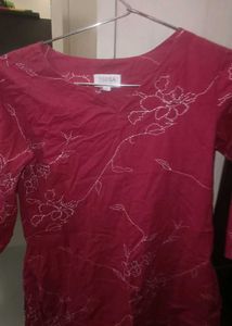 Red Floral Embroidered Kurta