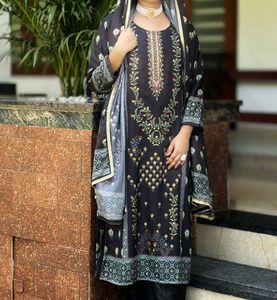 Pakistani Mirror Work Salwar Set