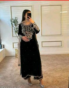 New Standard Beautiful Pakistani Dress Inpoted Dre